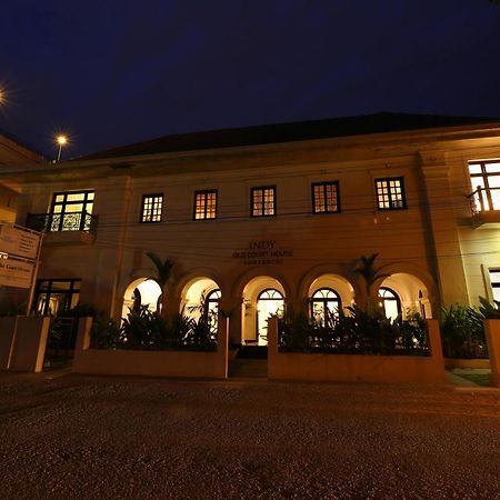 Hotel Alpha Old Court House Kochi Zewnętrze zdjęcie